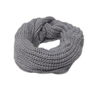 Cachecol Feminino de Tricô em Lã com Duas Voltas