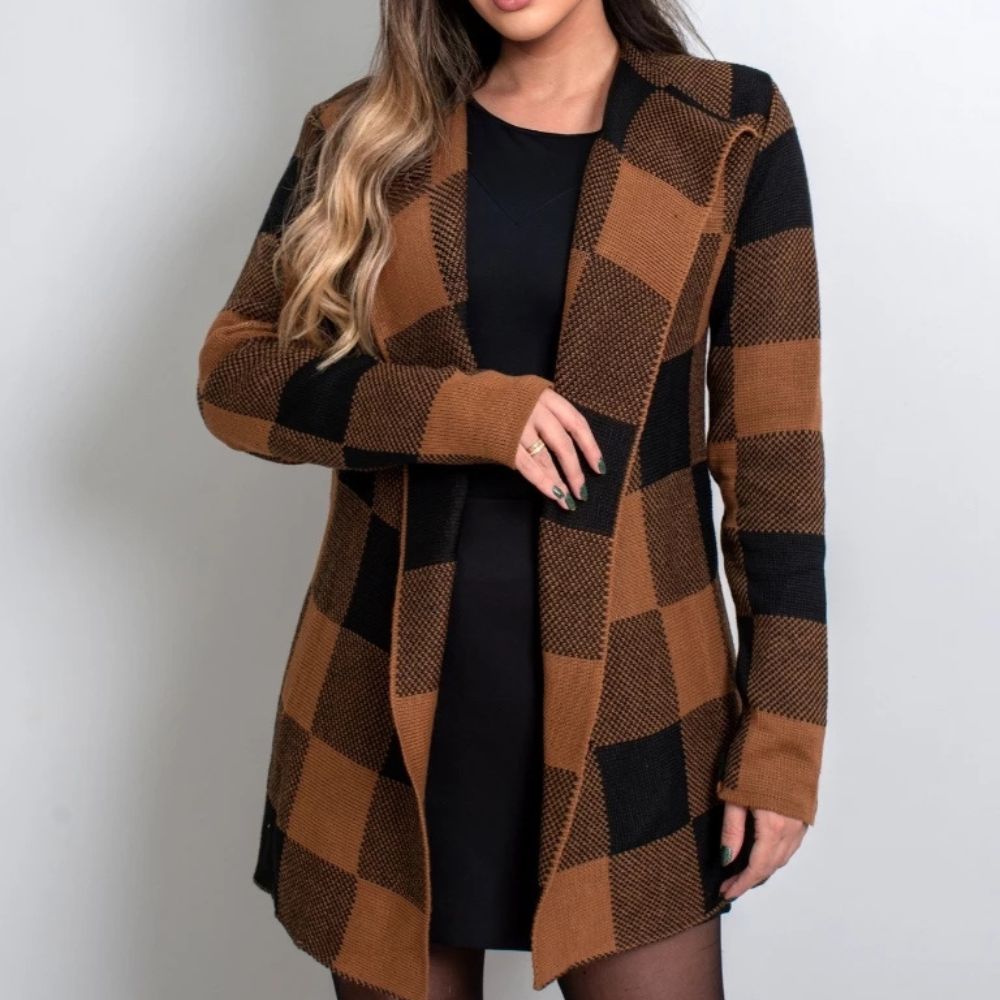 Casaco Feminino Xadrez de Inverno em Tricô com Manga Longa