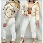 Jaqueta Puffer Feminina de Couro Forrada com Capuz