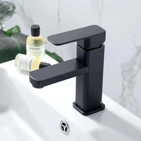 Torneira Quadrada Quente e Fria de Banheiro